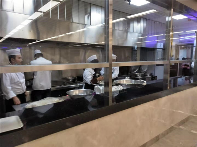 商用厨房设备